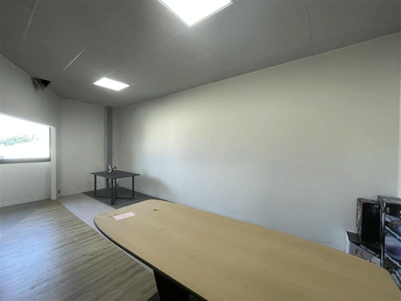 Local d'activité Mauguio 1115m² Location local d'activité Mauguio Hérault OLACT2533214 18